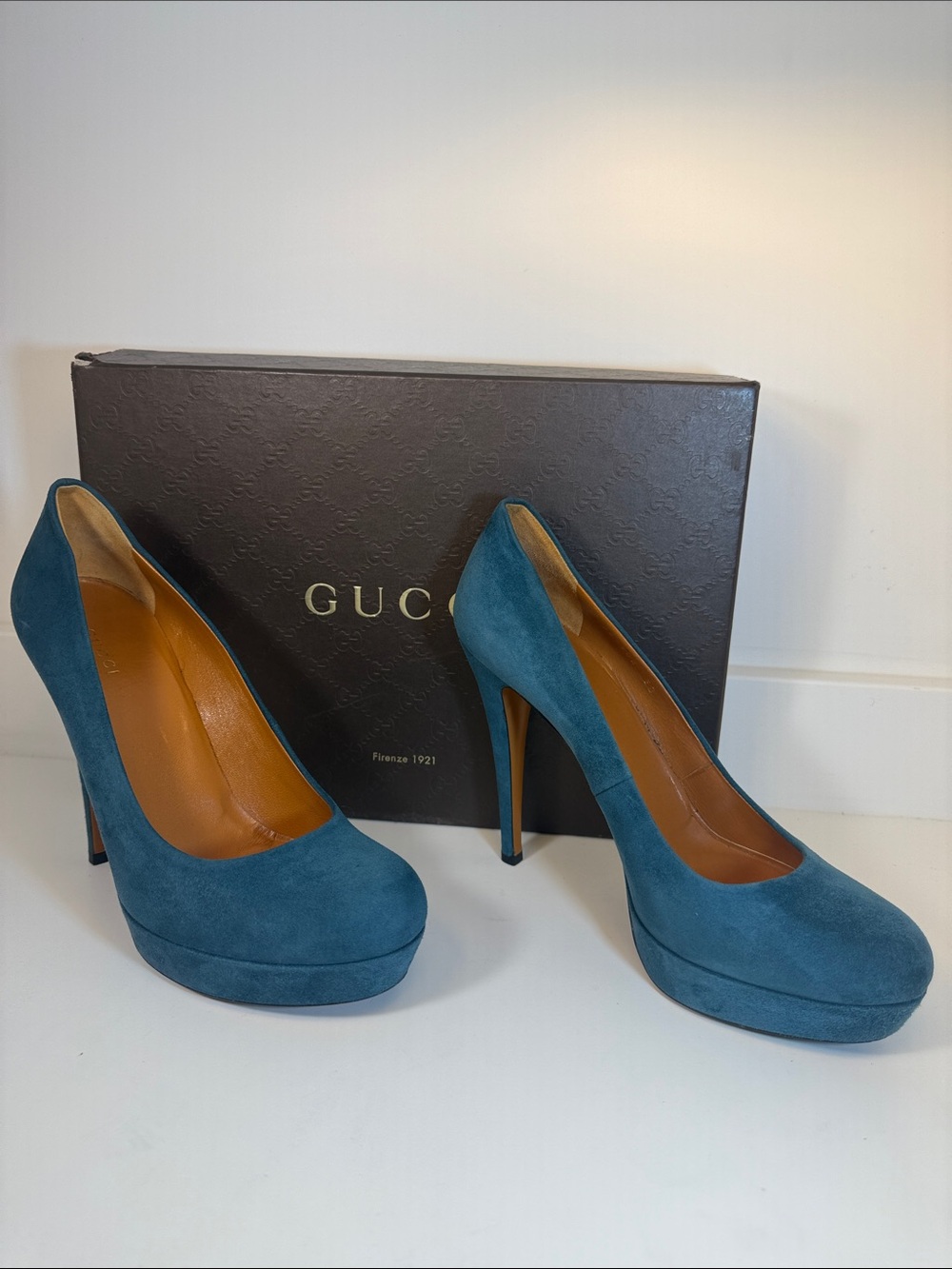 Gucci Teal Suede Platform Stiletto Pumps - Size 38